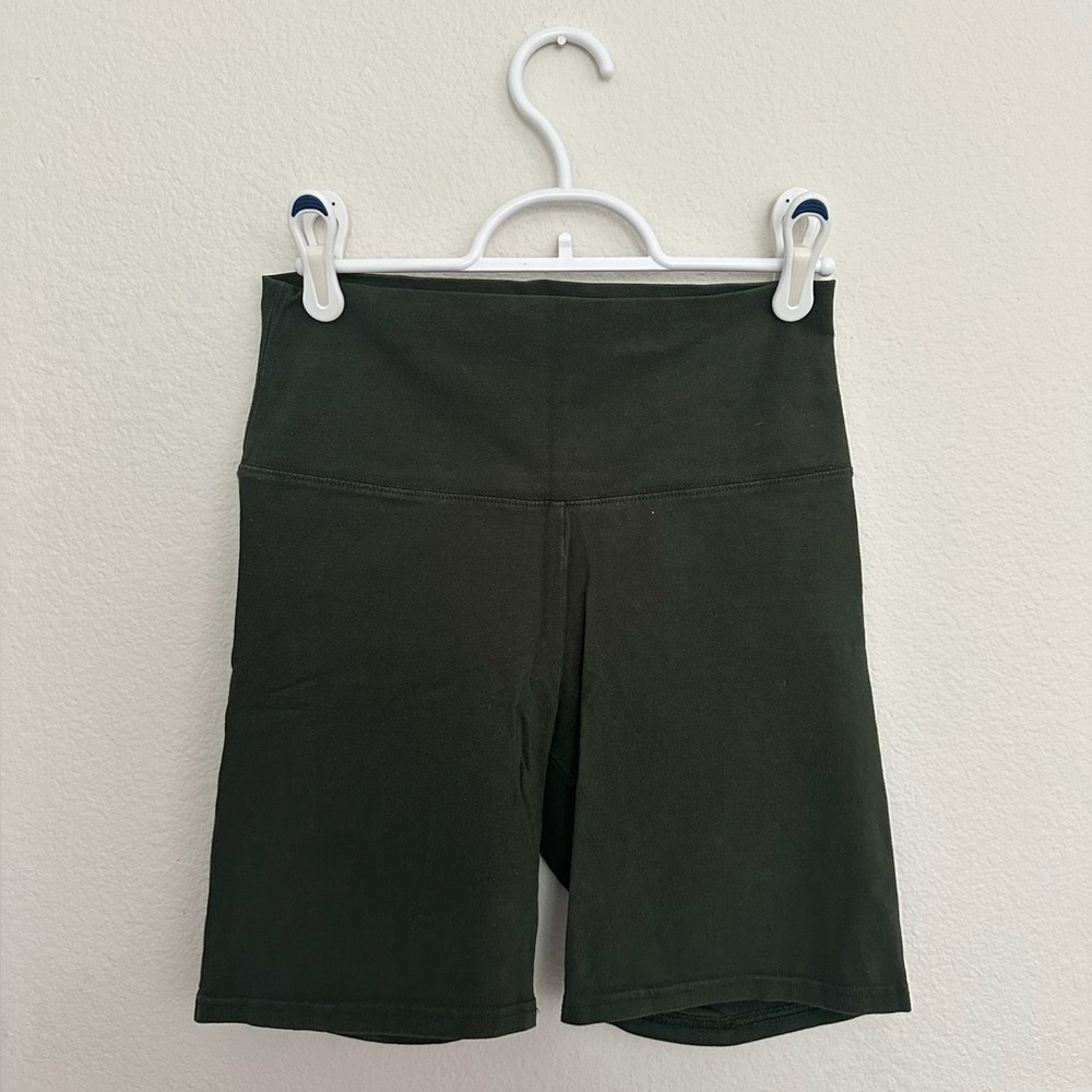 aritzia TNA Dark Green BIKER Shorts